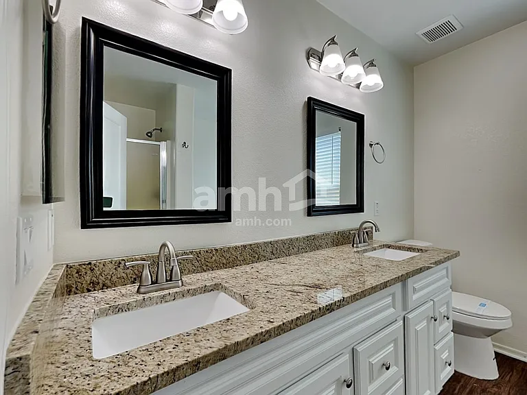 770 E Reflection Pl — Photo 14