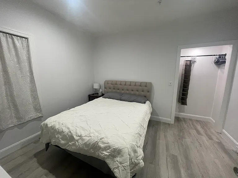 360 Glen Ave — Photo 7