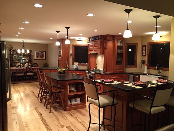 5th image of 1010 Meadow Ct
