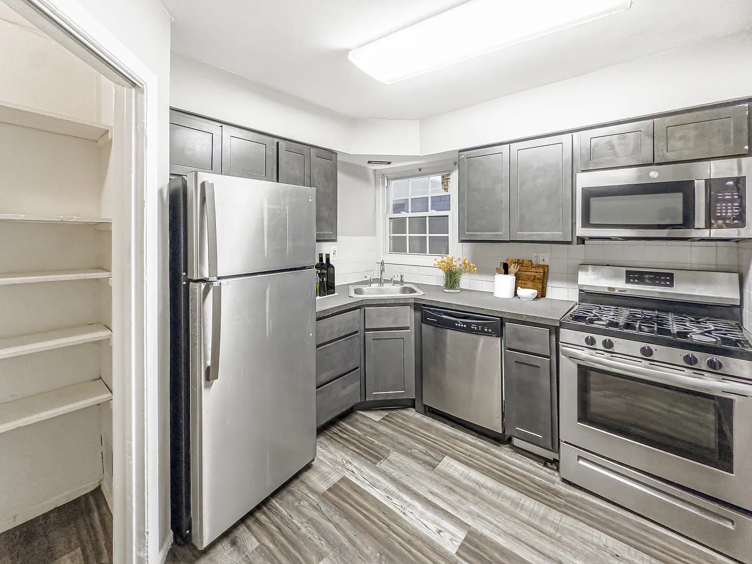 Brick Estates Apartment Homes — Photo 3