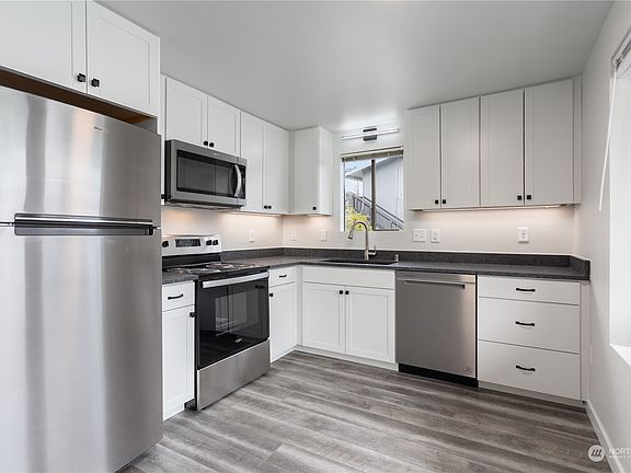 4th image of 7530 Birch Bay Drive #105