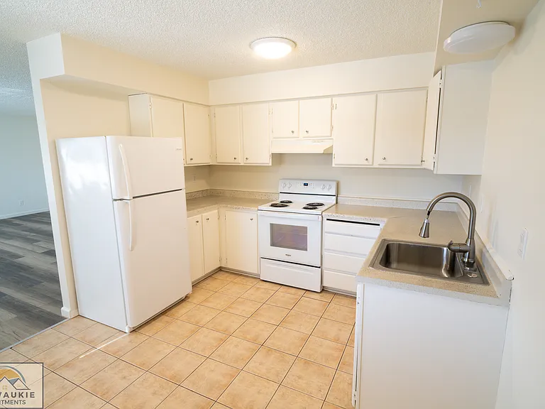 4545 SE Ina Ave #16 — Photo 13