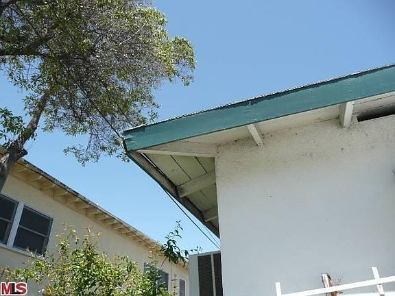 3rd image of 4409 E 10th St