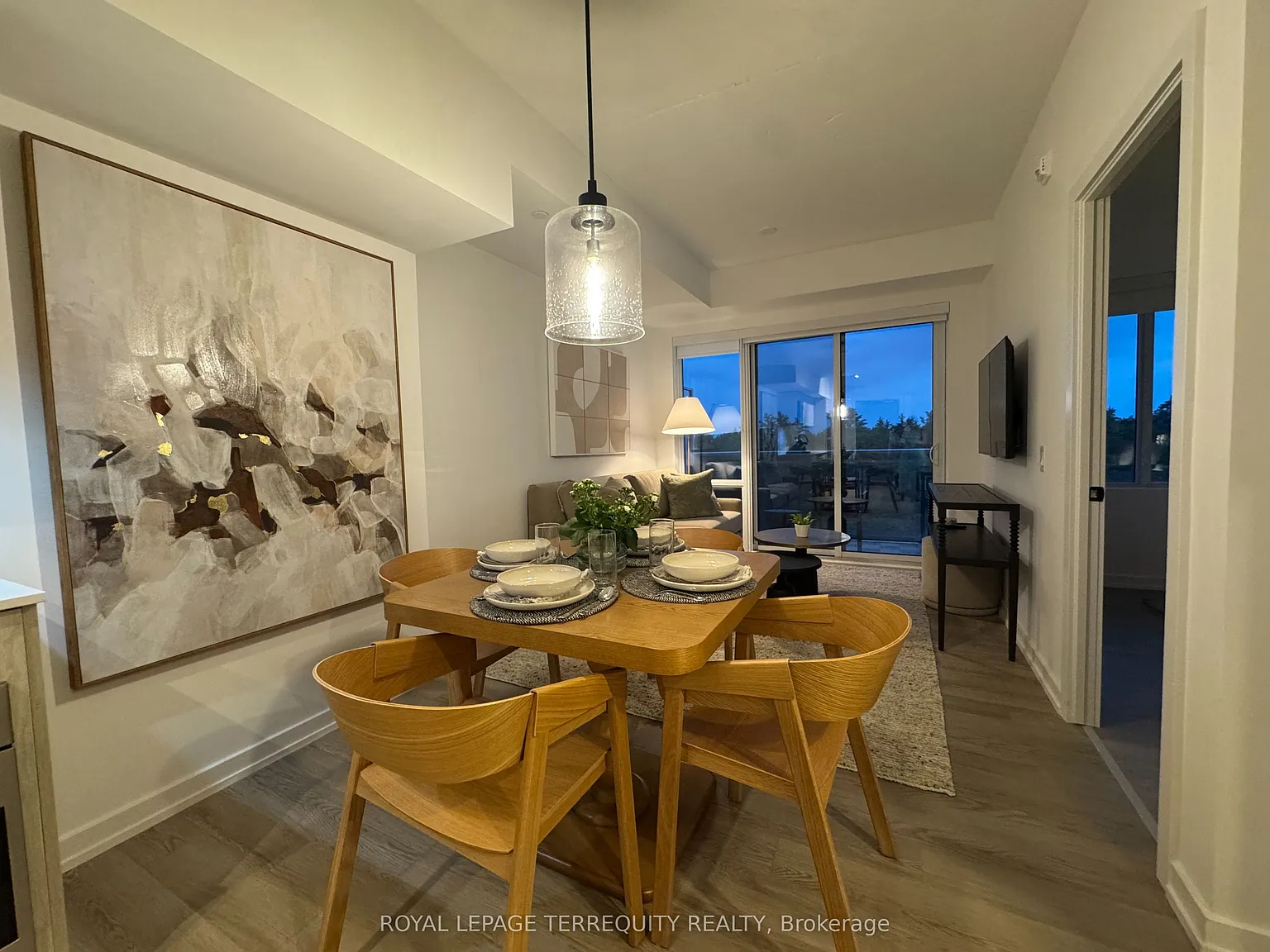 2 bed, $2,450 — Photo 2