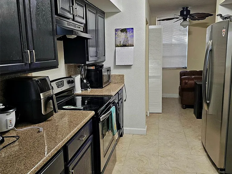 8294 NW 24th St #8294 — Photo 5