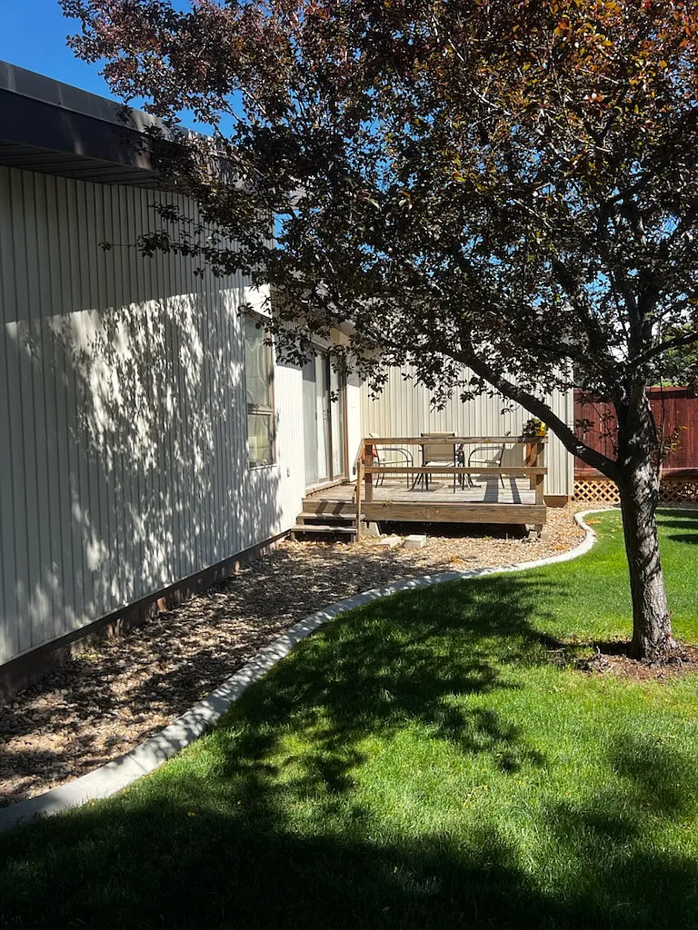 2 bed, 1200 sqft, $1,200 — Photo 1