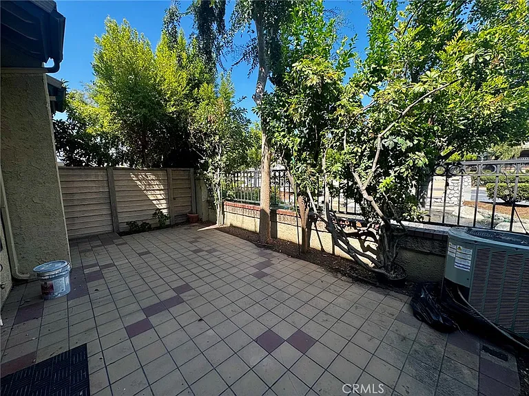 1953 Cobblefield Way — Photo 25