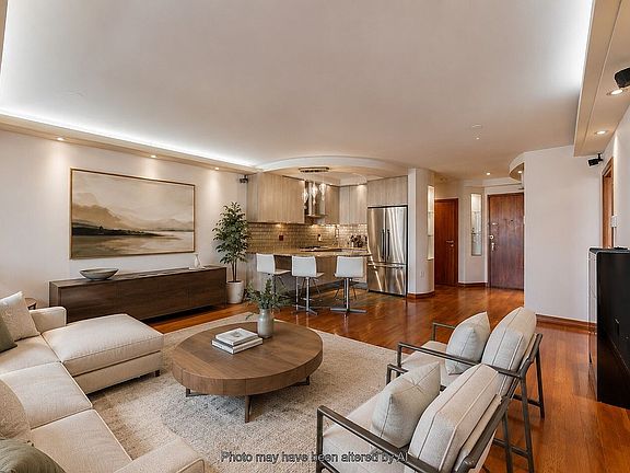 3rd image of 2617 E 17th St APT 4D