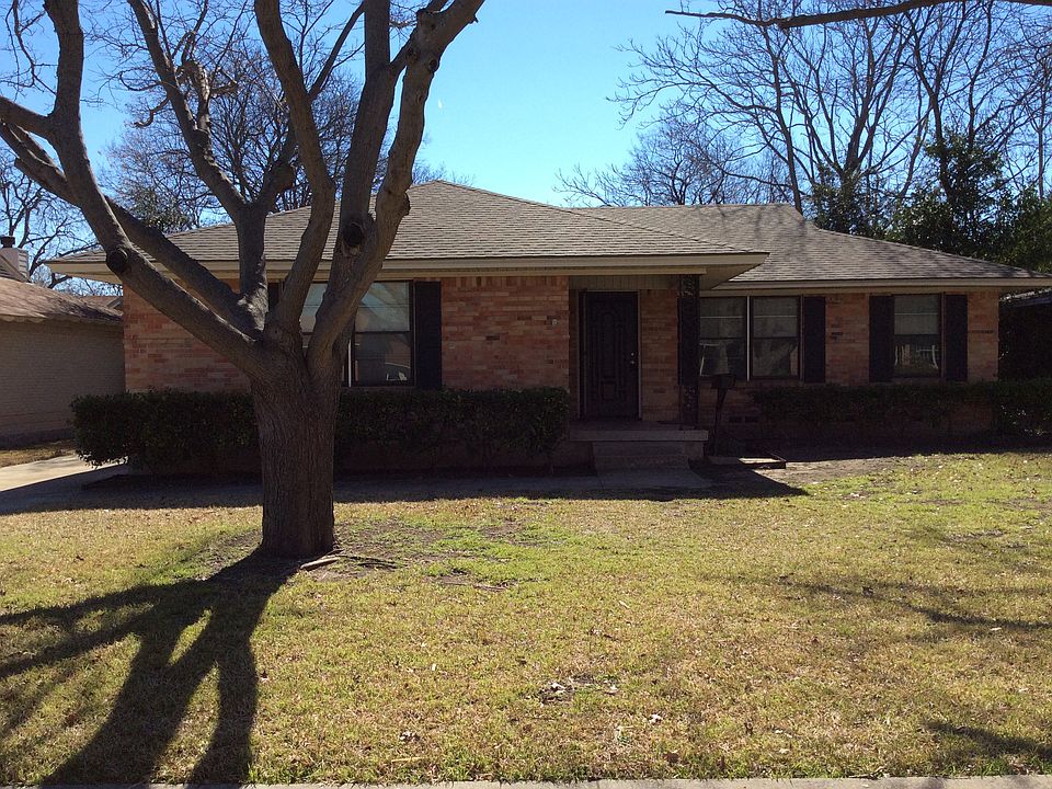 1st image of 10610 Lakemere Dr