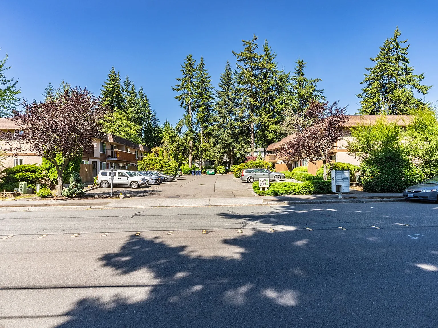 Twin Firs - 1 Bedroom - Lynnwood - Renovated Modern Apartments — Photo 1