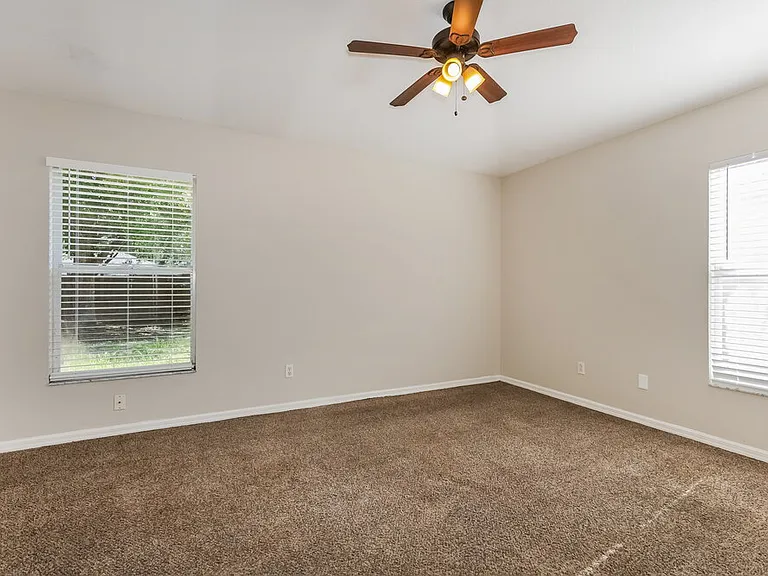 1022 Harvest Moon Dr — Photo 9