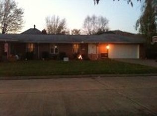 625 S 2nd Ave, Paden City, WV 26159