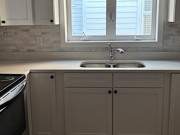 4th image of 138R Spring St #138R