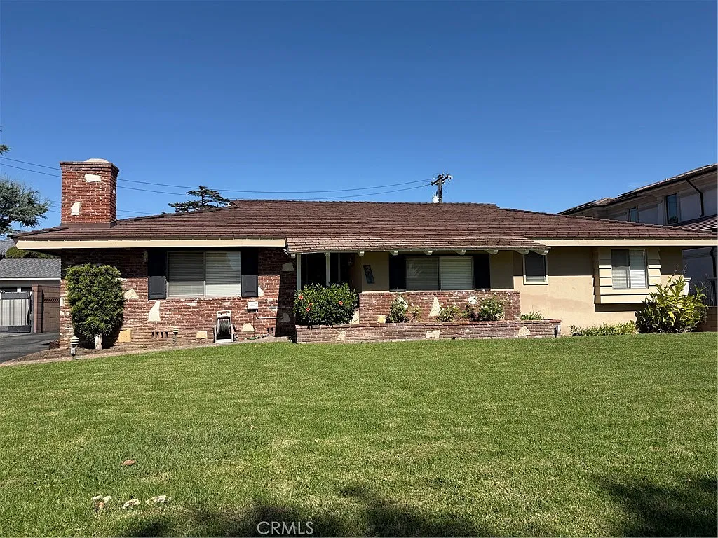 3 bed, 1977 sqft, $4,500 — Photo 1