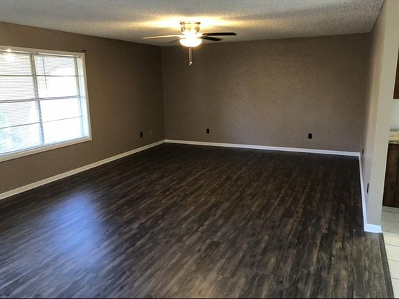 5th image of 601 Sherwood Dr #A