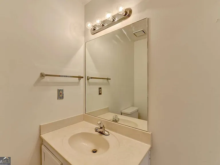 3945 Genoa Ct — Photo 34