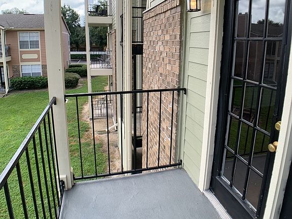2nd image of 2550 N Alafaya Trl APT 3203