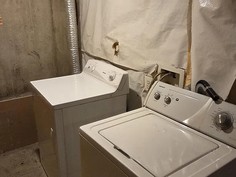 404 Pendleton Ln — Photo 24