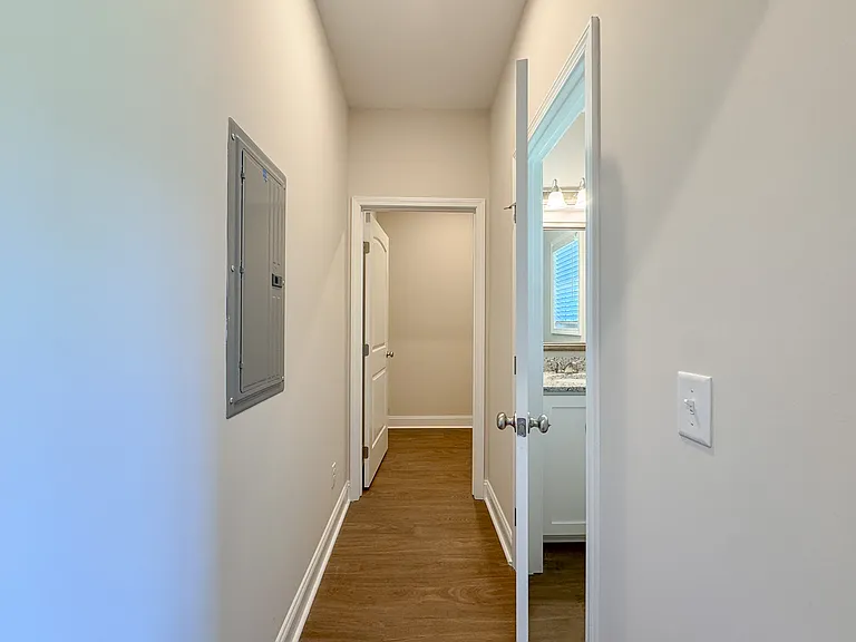 102 Skye Dr #4 — Photo 12