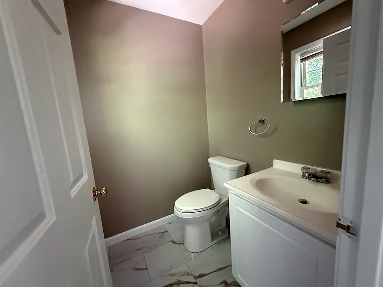 295 Mechanic St #5 — Photo 9