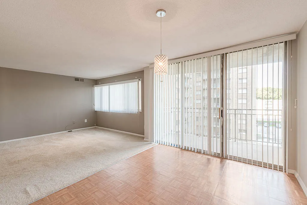 1 bed, 981 sqft, $1,295 — Photo 1