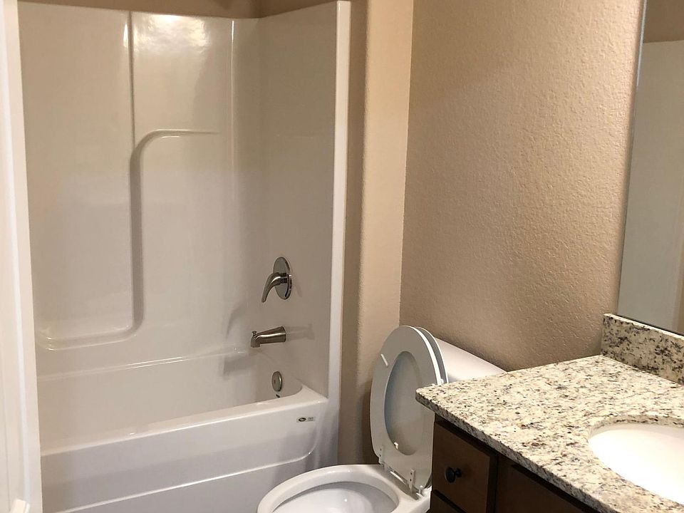 1st image of 450 & 452 Barbet Dr #450