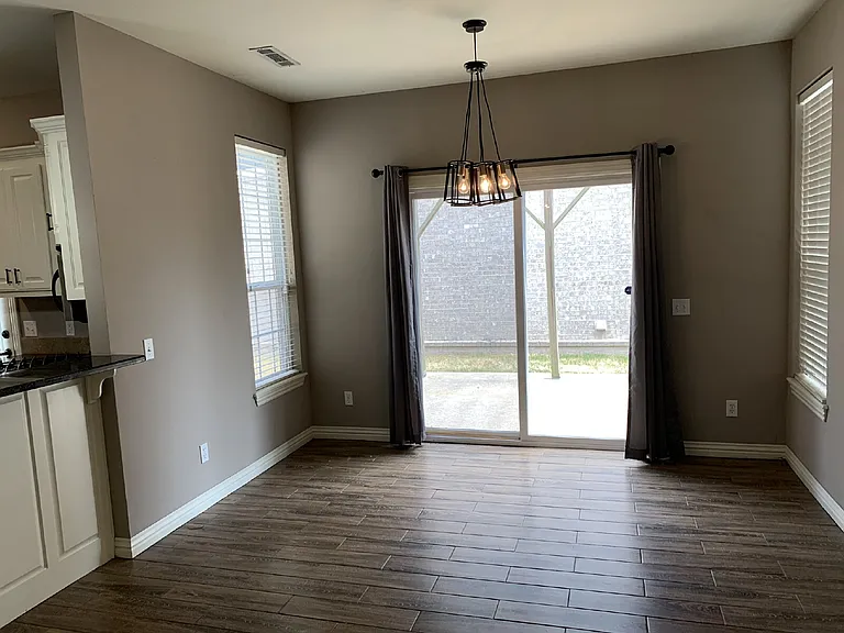 4156 W Bradstreet Ln — Photo 8