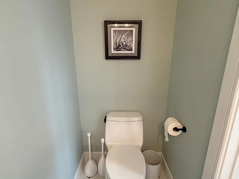 7607 Burk Ave — Photo 16