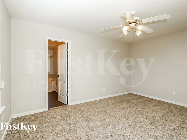 160 Lakeview Trl — Photo 9