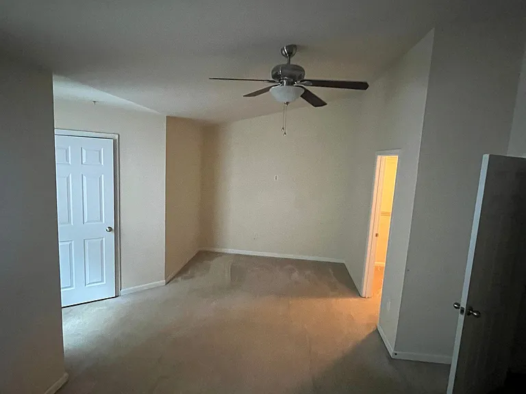 5250 Wyndholme Cir — Photo 13