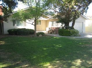 200 E Leland Way, Hanford, CA 93230