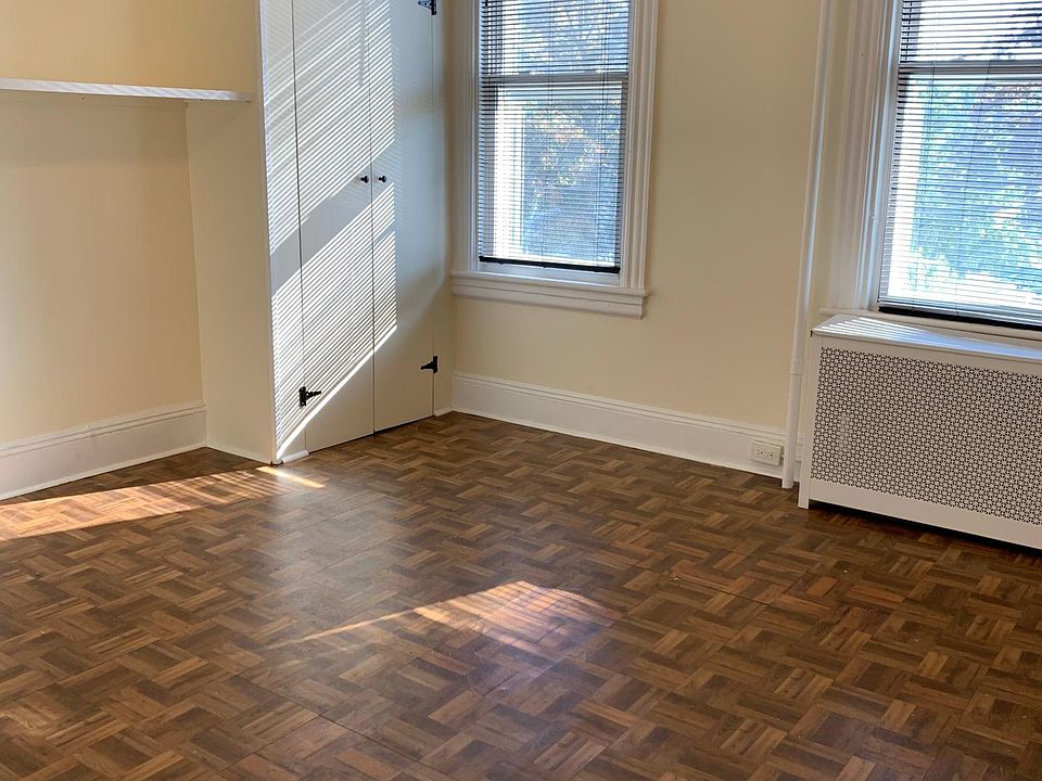 1st image of 165 Woodland Ave #1L