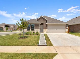 9705 Quail Pointe Rd, Aubrey, TX 76227