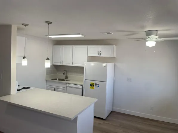 432 E Sunset Rd APT D, Henderson, NV 89011