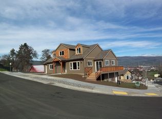 2319 W 12th St, The Dalles, OR 97058