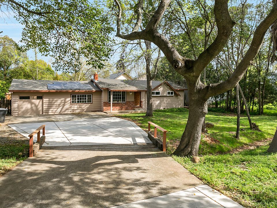 1st image of 9437 Twin Lakes Ave