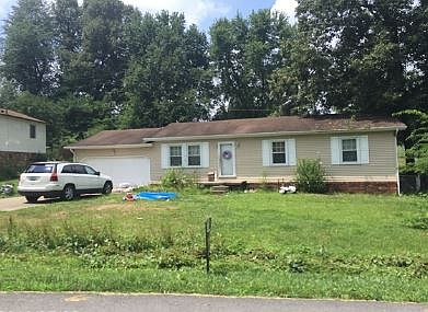 1st image of 1602 Theresa Ln