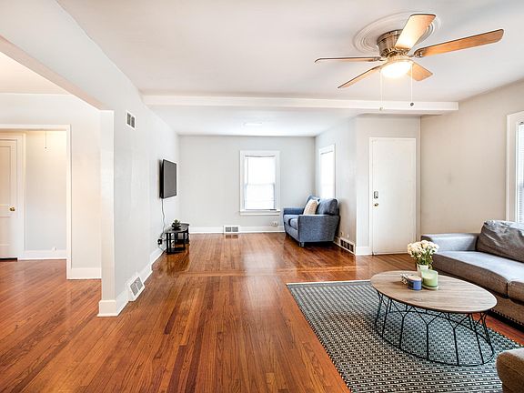 2nd image of 501 S 12th Ave #1