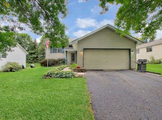 19437 Elmwood Cir, Farmington, MN 55024