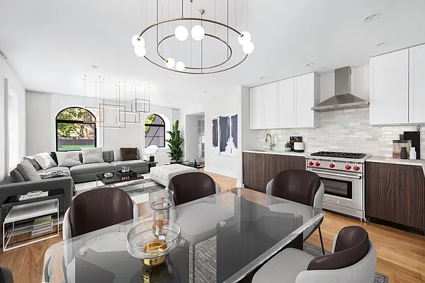 Sold by Douglas Elliman | media 22