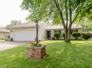 404 Crestwood Dr, Saint Joseph, IL