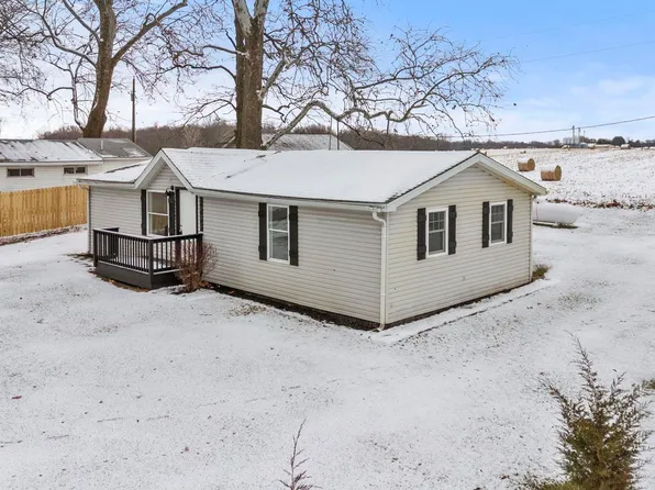 1933 S Hutoka Ave, Albion, IN 46701