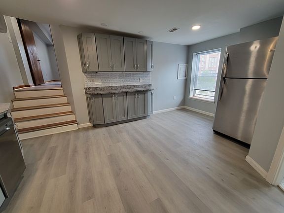 2nd image of 552 N 17th St APT 3F