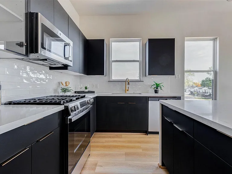 4805 Paula St #A — Photo 6