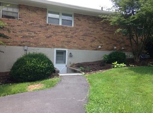 590 Reading Rd APT D, Christiansburg, VA 24073