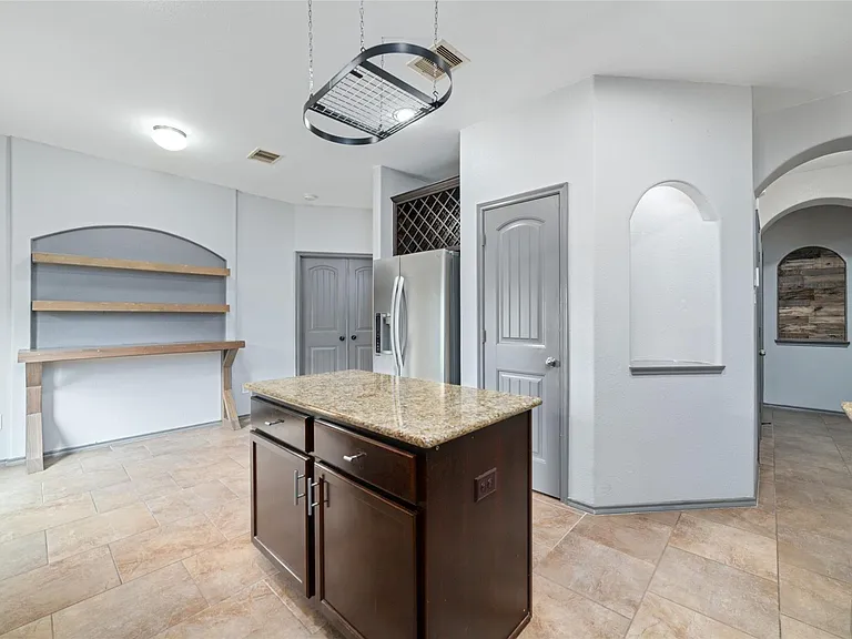 5115 Whitebridge Ln — Photo 7