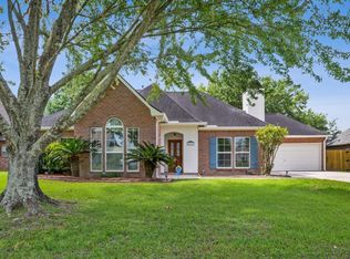38297 Oakleigh Ln, Prairieville, LA 70769