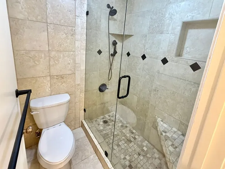 109 N Main St #1109 — Photo 7