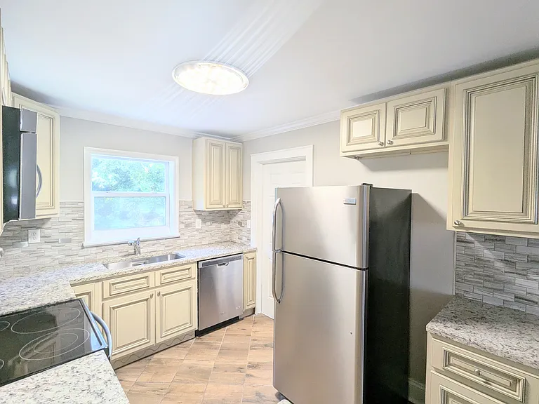 508 Mahaley Ave #1 — Photo 4