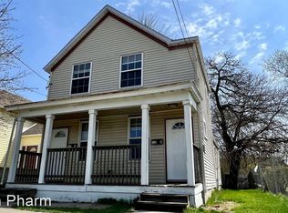 520 Henry Ave SE APT B, Grand Rapids, MI 49503